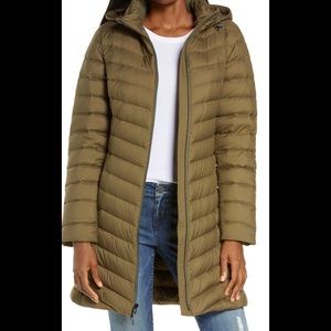 Patagonia Silent 700 Fill Power Down Hooded Jacket